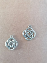 Charger l'image dans la galerie, Breloque en tous genre