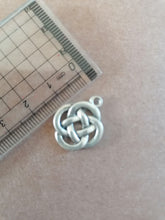 Charger l'image dans la galerie, Breloque en tous genre