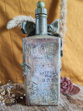 Charger l'image dans la galerie, 👁️ La Sentinelle des Mondes – Bouteille Altérée (Collection Disturbing)