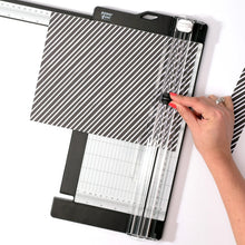 Charger l'image dans la galerie, Massicot Paper Fuel 30x30 — Coupe & Rainurage