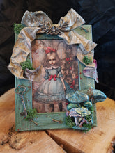 Charger l'image dans la galerie, Cadre Mixed Media "Sombre Silence" - Collection Contes Sombres
